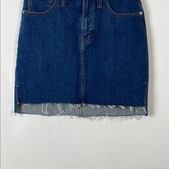 Madewell Straight Step Raw Hem Denim Jean Mini Skirt Women's 26 Frayed 5 Pocket - Picture 2 of 8